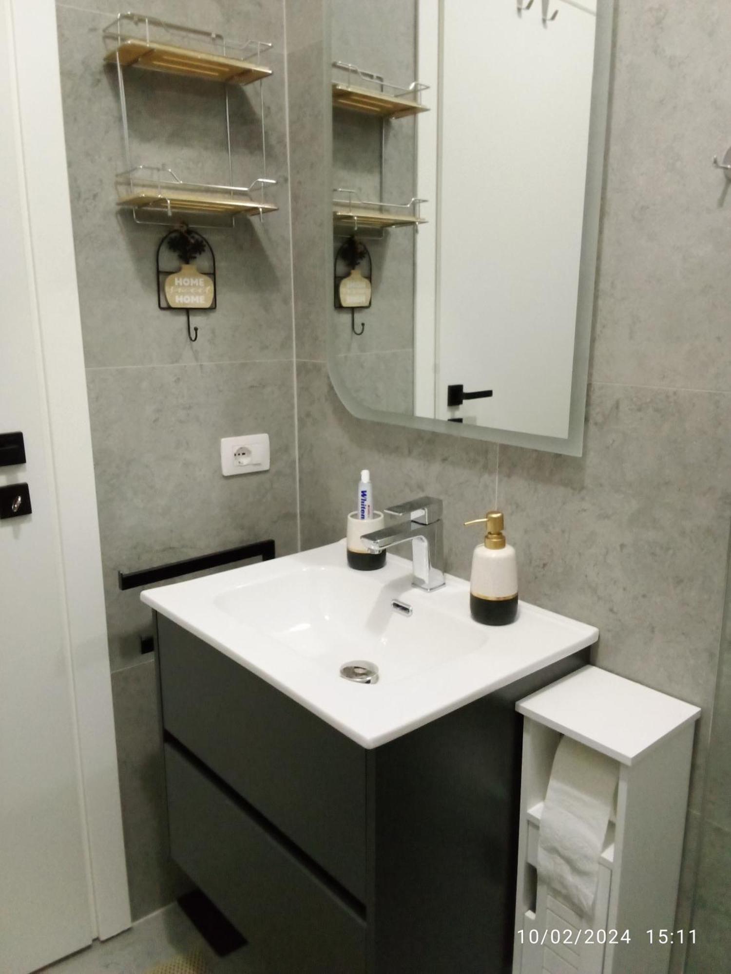 Hello Happy, 19 Appartement